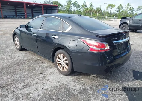 2014 Nissan Altima 2.5 S z USA, uszkodzony, nr VIN 1N4AL3AP3EN248090